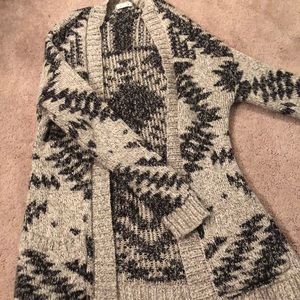 SUPER SOFT AND COMFY Sweater